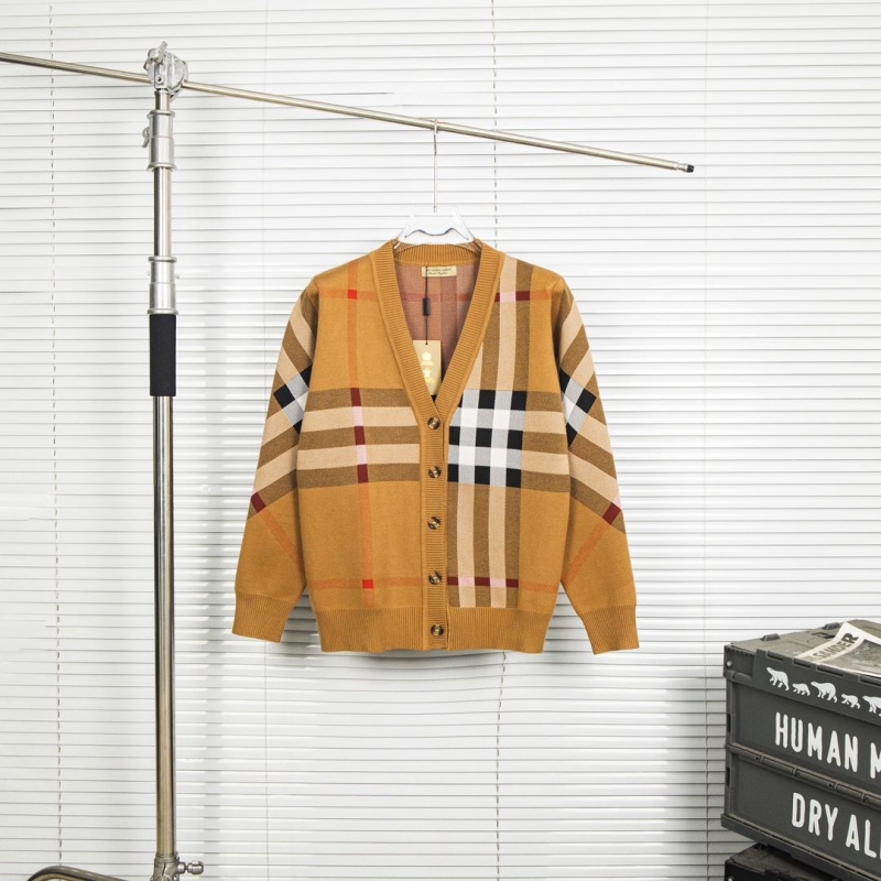 Burberry Sweaters